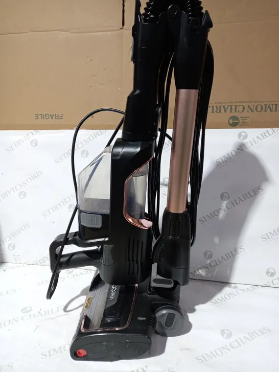 SHARK CORDED STICK VACUUM HZ500UKT