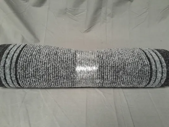 UNBRANDED RUG IN GREY - SIZE UNSPECIFIED