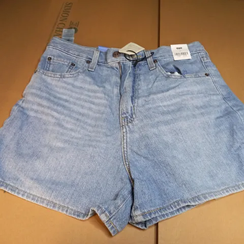 LEVIS HIGH LOOSE DENIM SHORTS - SIZE 28