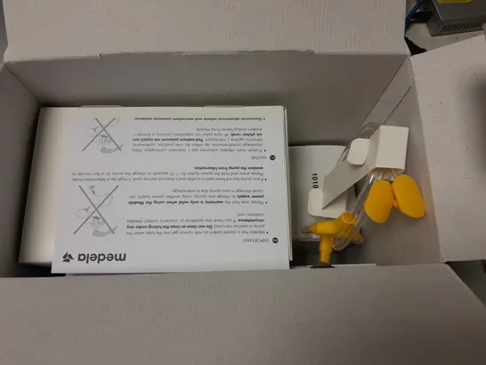 BOXED MEDELA FREESTYLE HANDS FREE DOUBLE ELECTRIC BREAST PUMP