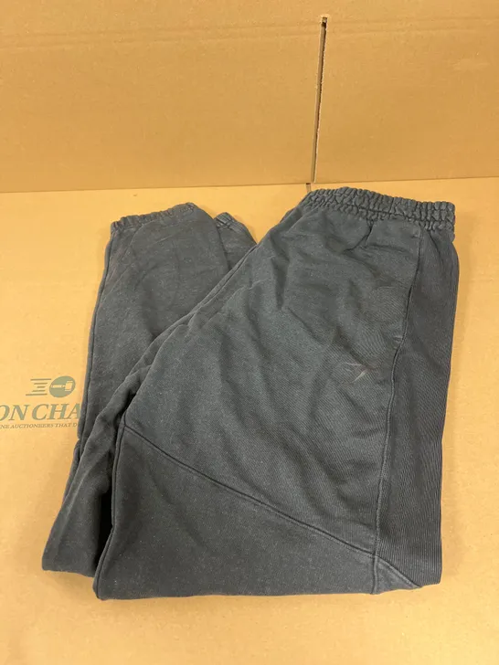 GYMSHARK SIZE XXL BLACK LOGO JOGGERS 