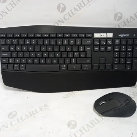 LOGITECH MK850 PERFORMANCE KEYBOARD