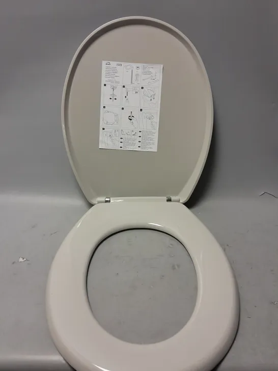 PLAS BEMIS 2850 BUXTON TOILET SEAT