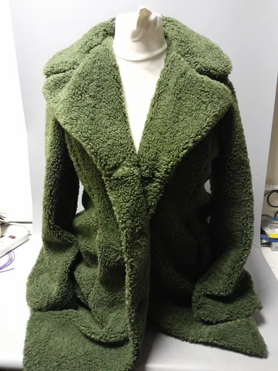 CENTIGRADE FLEECE UTTON FRONT JACKET IN DARK GREEN SIZE M 