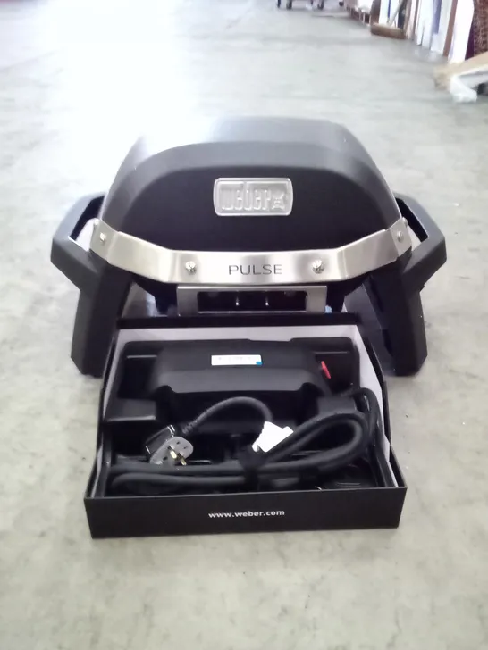 BOXED WEBBER PULSE 1000 BARBECUE 