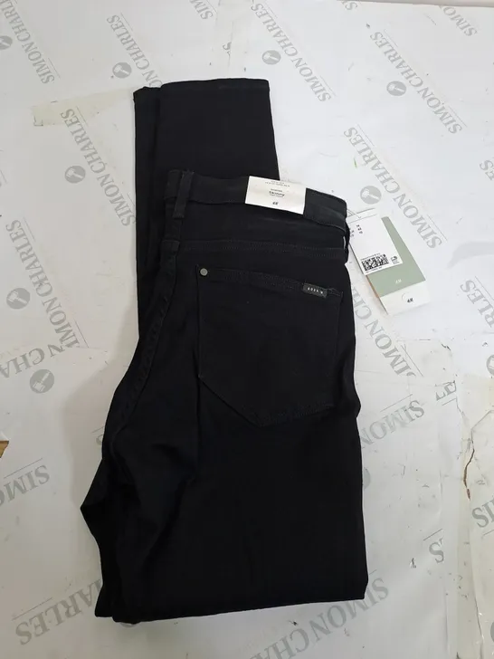 H&M SHAPING SKINNY BLACK JEANS - UK 14