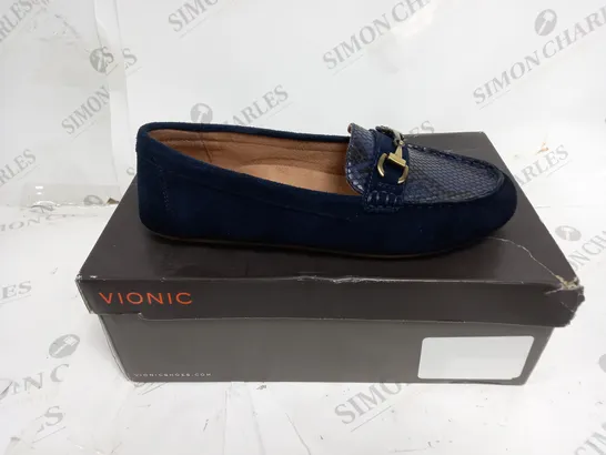  VIONIC HONOR DAYNA NAVY LOAFERS NAVY SIZE 6.5