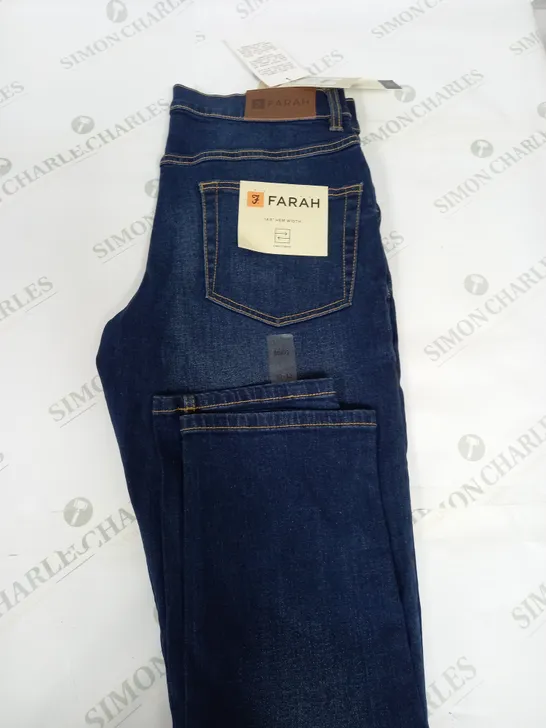 FARAH TAPERED FIT DENIM JEANS SIZE W30 L32