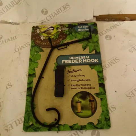 BOXED SECRET GARDEN UNIVERSAL FEEDER HOOK