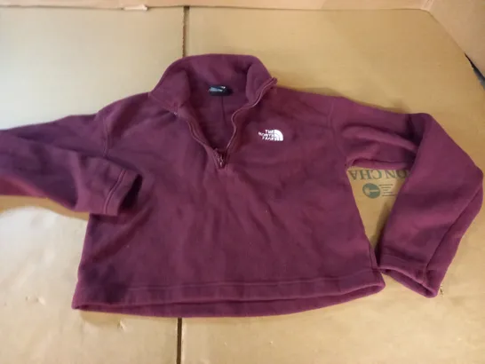 NORTH FACE CROPPED FLEECE IN WINE - M