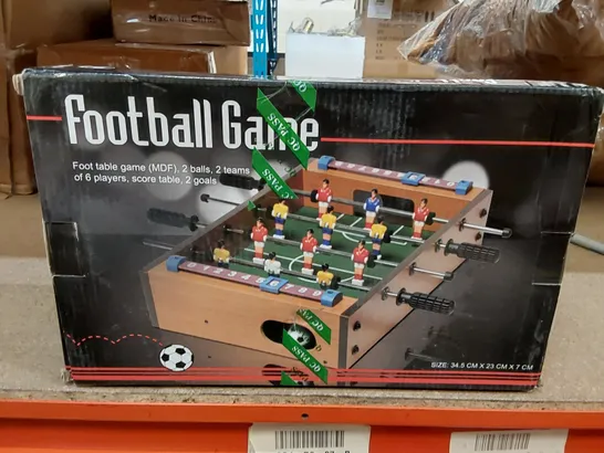 BOXED KEEN SO TABLE FOOTBALL SET - 34.5 X 23 X 7CM (1 BOX)