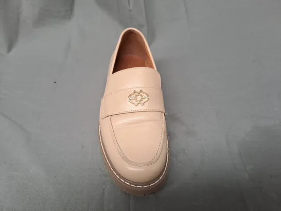 BOXED PAIR OF RADLEY LONDON LOAFERS IN CAMEL UK SIZE 5