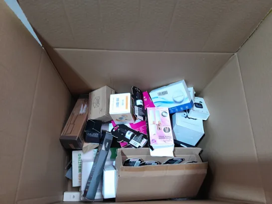 BOX OF APPROXIMATELY 24 ASSORTED ITEMS TO INCLUDE A WIRELESS CONTROLLER, A MONOCULAR TELESCOPE AND A WIRLESS HEADSET WITH MICEPHONE