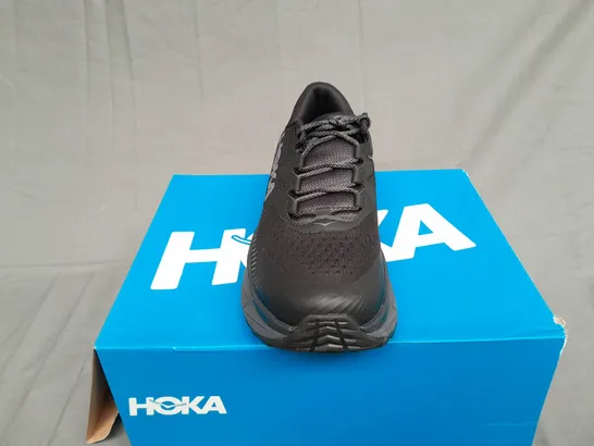 BOXED PAIR OF HOKA SKYLINE FLOAT X BLACK UK 8 