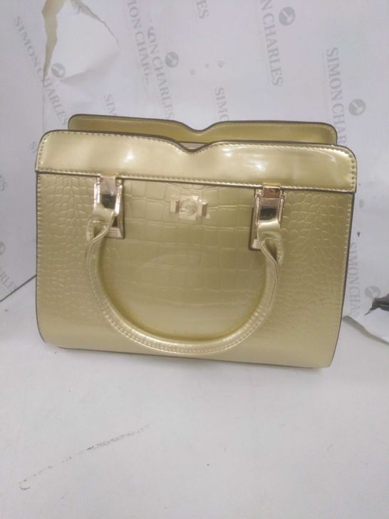 8 BRAND NEW GOLD COLOURED HAND BAGS