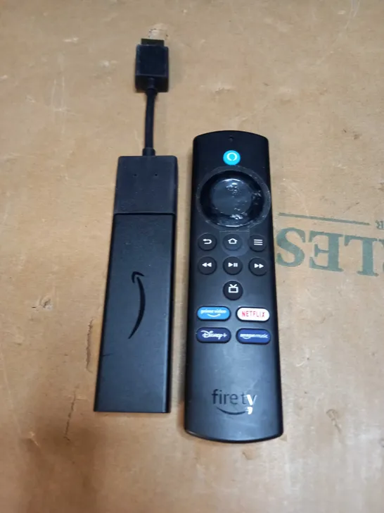 AMAZON FIRE STICK AND REMOTE