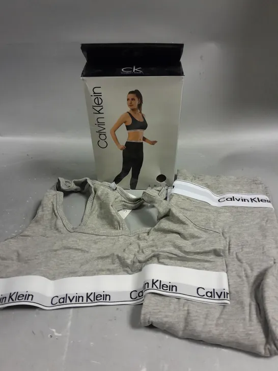 BOXED CALVIN KLEIN WOMEN'S BRALETTE & LEGGING SET IN GREY - XL	