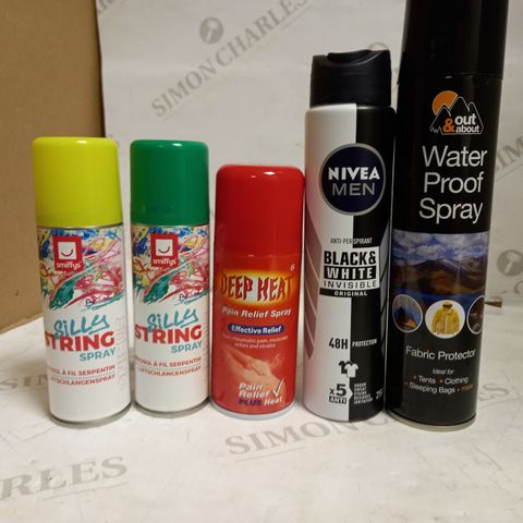 LOT OF APPROXIMATELY 25 ASSORTED AEROSOLS, TO INCLUDE DEEP HEAT, WATERPROOFING SPRAY, ETC - COLLECTION ONLY