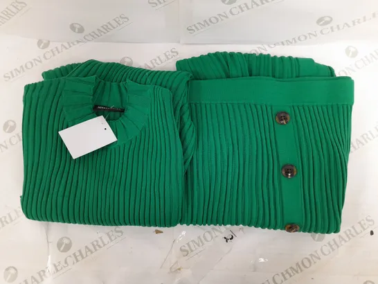 NINA LEONARD 2-PIECE RIB KNIT BUTTONED SKIRT & TOP SET IN KELLY GREEN SIZE 2XL 