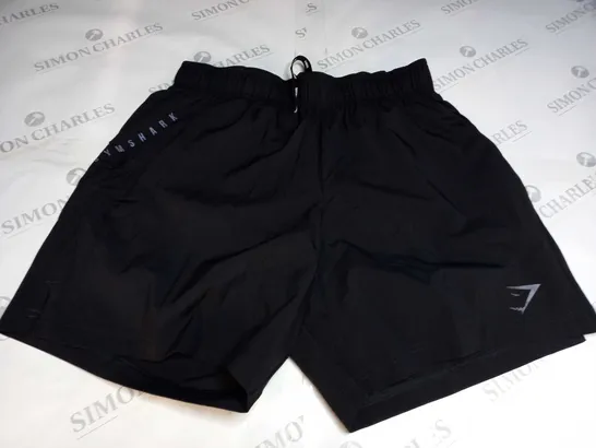 GYMSHARK TRACKSUIT SHORTS IN BLACK - MEDIUM