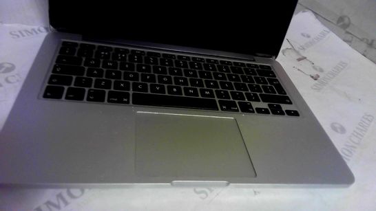 SILVER MACBOOK PRO CORE I5 2.6 13 INCH RETINA DISPLAY (2014) 8GB RAM