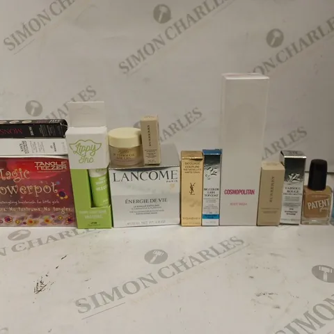 BOX OF APPROX 20 ASSORTED HEALTH & BEAUTY ITEMS TO INCLUDE - LANCOME ENERGIE DE VIE - BURBERRY FRESH GLOW - YSL TATOUAGE CONTURE ECT. 