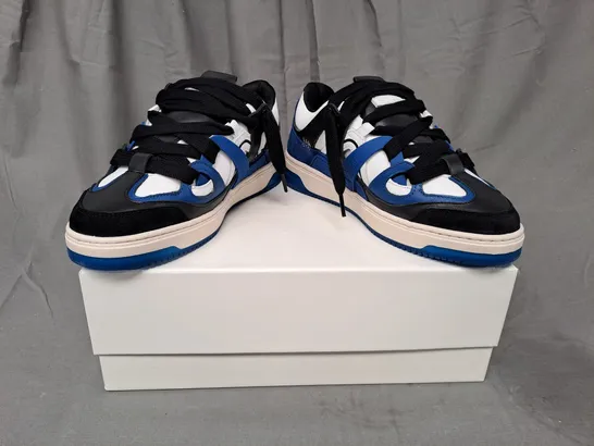 BOXED PAIR OF REPRESENT SHOES IN WHITE/BLACK/COBALT UK SIZE 7.5