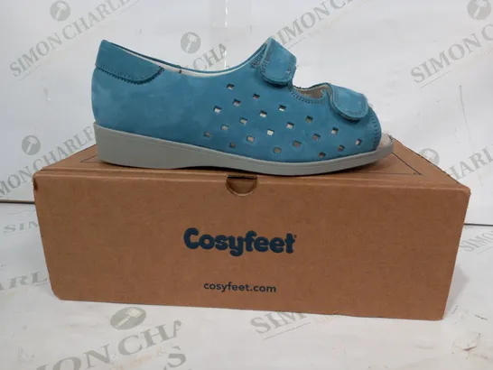 BOXED PAIR OF COSYFEET EXTRA ROOMY OPEN TOE VELCRO STRAP SHOES IN BLUE UK SIZE 3