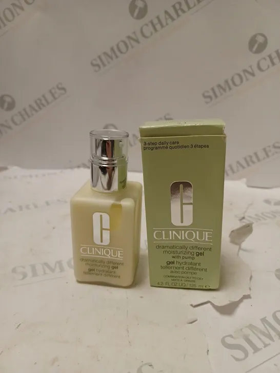 CLINIQUE DRAMATICALLY DIFFERENT MOISTURIZING GEL COMBINATION TO OILY SKIN 125ML