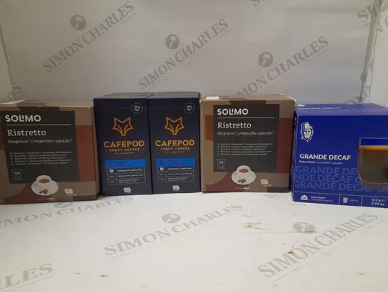 LOT OF APPROX 8 ASSORTED COFFEE POD BOXES TO INCLUDE SOLIMO RISTRETTO NESPRESSO CAPSULES, GRANDE CAFFE CAPSULES, CAFEPOD DECAF ESPRESSO