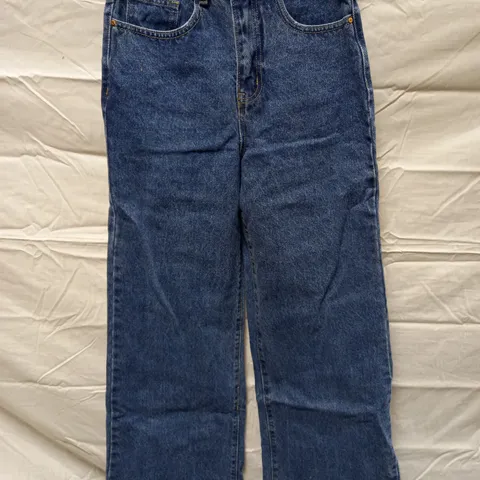 BOX OF APPROX 18 BRAND NEW COTTON:ON LONG WIDE LEG JEANS - COOGEE BLUE SIZE AUS 6	