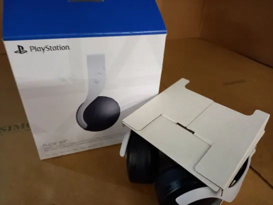 BOXED PLAYSTATIO PULSE 3D WIRELESS HEADSET