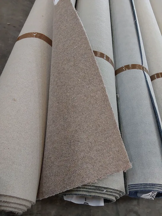 ROLL OF QUALITY DIM HEATHERS CARPET // SIZE: APPROX. 4 X 2.45m