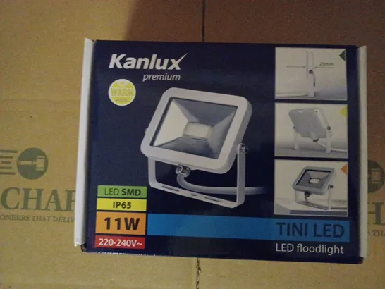 BRAND NEW KANLUX TINI LED FLOODLIGHT 11W-WW-W WHITE