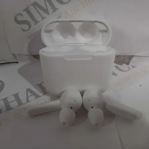 BOXED NOISE CANCELLING WIRELESS EARBUDS - WHITE