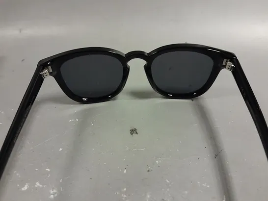 BOXED PAIR OF MELLER BLACK FRAMED GLASSES