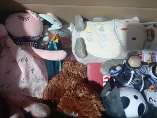 BOX OF APPROXIMATELY 10 ASSORTED TOYS AND GAMES TO INCLUDE HARRY POTTER CROCHET KIT, PINK SOFT BUNNY, GALT MEGA MOSAICS, ETC