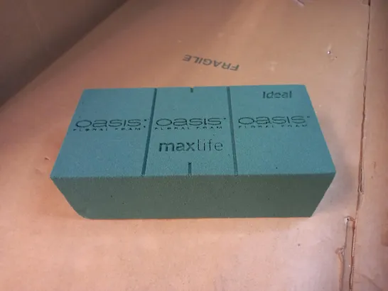 BOX OF 20 OASIS MAXLIFE FLOAL GREEN FOAM BRICKS