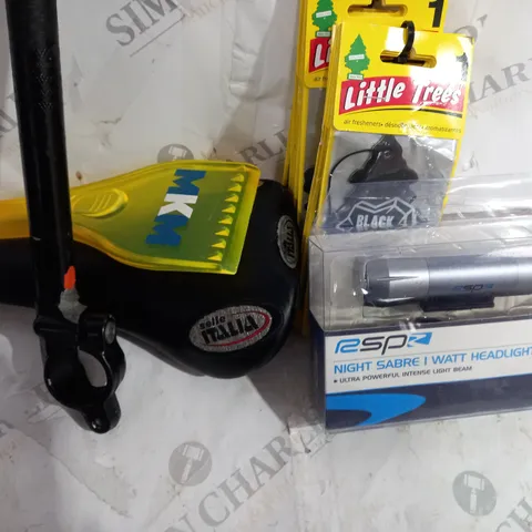 LOT OF ASSORTED ITEMS TO INCLUDE BIKE SEAT / ICE SCRAPER/ HEAD LIGHT 