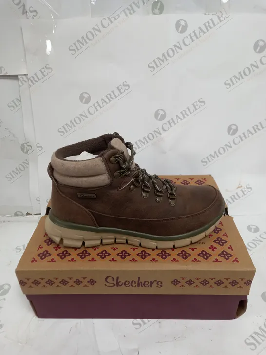 SKECHERS WARM BOOTS-BROWN SIZE 5