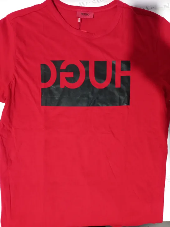 HUGO BOSS T-SHIRT IN RED SIZE XL