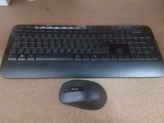 MICROSOFT WIRELESS 2000 DESKTOP - KEYBOARD AND MOUSE COMBO