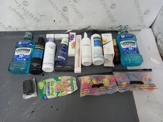 BOX OF APPROXIMATELY 12 ASSORTED COSMETIC ITEMS TO INCLUDE - LISTERINE - TROPIC BEAUTY BOOSTER - EYE MAKE-UP REOMVER ETC.