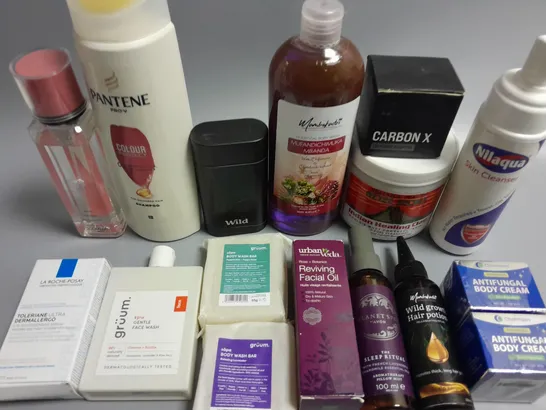 LOT OF 16 ASSORTED HEALTH AND BEAUTY ITEMS TO INCLUDE URBAN VEDA REVIVING FACIAL OIL, GRUUM FACE WASH AND PANTENE SHAMPOO