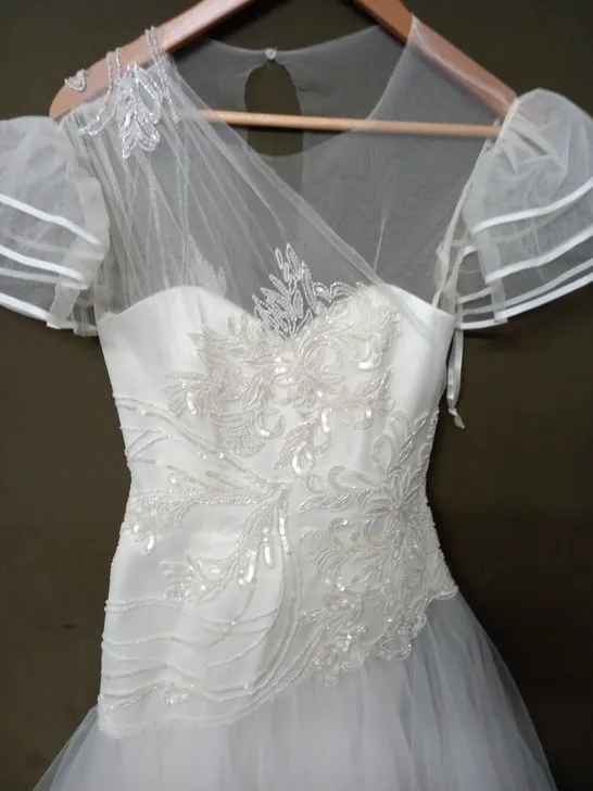 DAVID FIELDEN SPOSA EMBELLISHED BODICE WEDDING DRESS - SIZE UNSPECIFIED