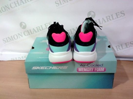 BOXED PAIR OF SKECHERS - SIZE 7