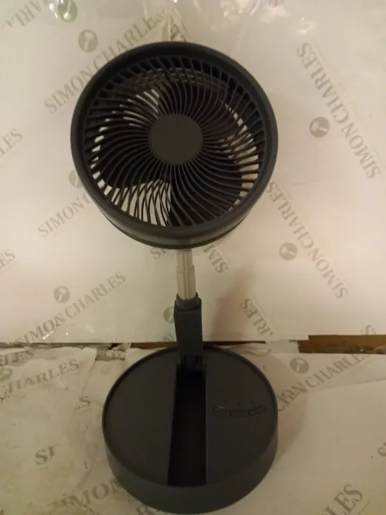 BELL & HOWELL RECHARGEABLE EXTENDABLE DESK & FLOOR FAN, GREY