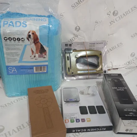 BOX OF APPROXIMATELY 15 ASSORTED ITEMS TO INCLUDE PUPPY TRAINING PADS, FRAME TACKER, KITCHEN SCALES ETC