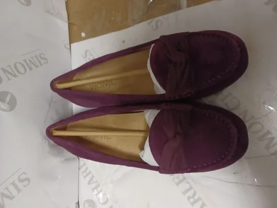 VIONIC MERIOT SHOE PURPLE SIZE 4