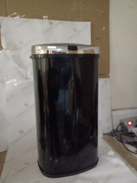 42L SQUARE SENSOR BIN BLACK